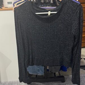 Women's Black Cropped Long Sleeve Top